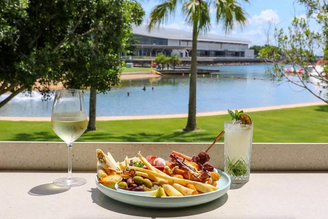 Darwin Waterfront Wharf Escape Holiday Apartments Exterior photo