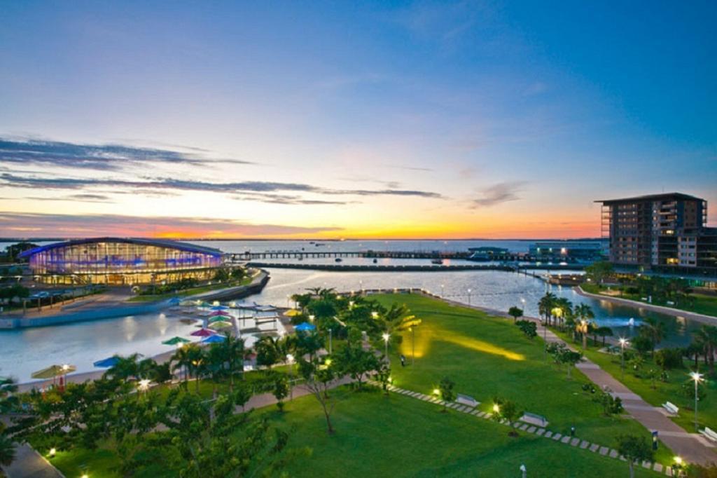 Darwin Waterfront Wharf Escape Holiday Apartments Room photo